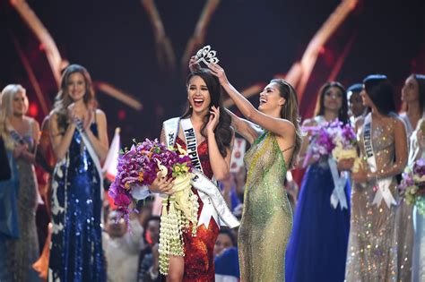 Miss Universe 2018: una vittoria clamorosa e un'eco di empowerment per le Filippine